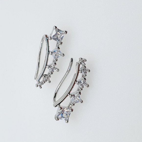 🌸 New Arrival Gorgeous Princess Cut CZ Drop Earrings, GPMB1475 - Picture 2 of 2